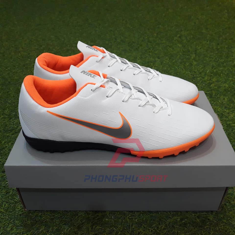 Giày Đá Bóng Mercurial Vapor 13 Academy MDS003 Trắng Đen Đế TF