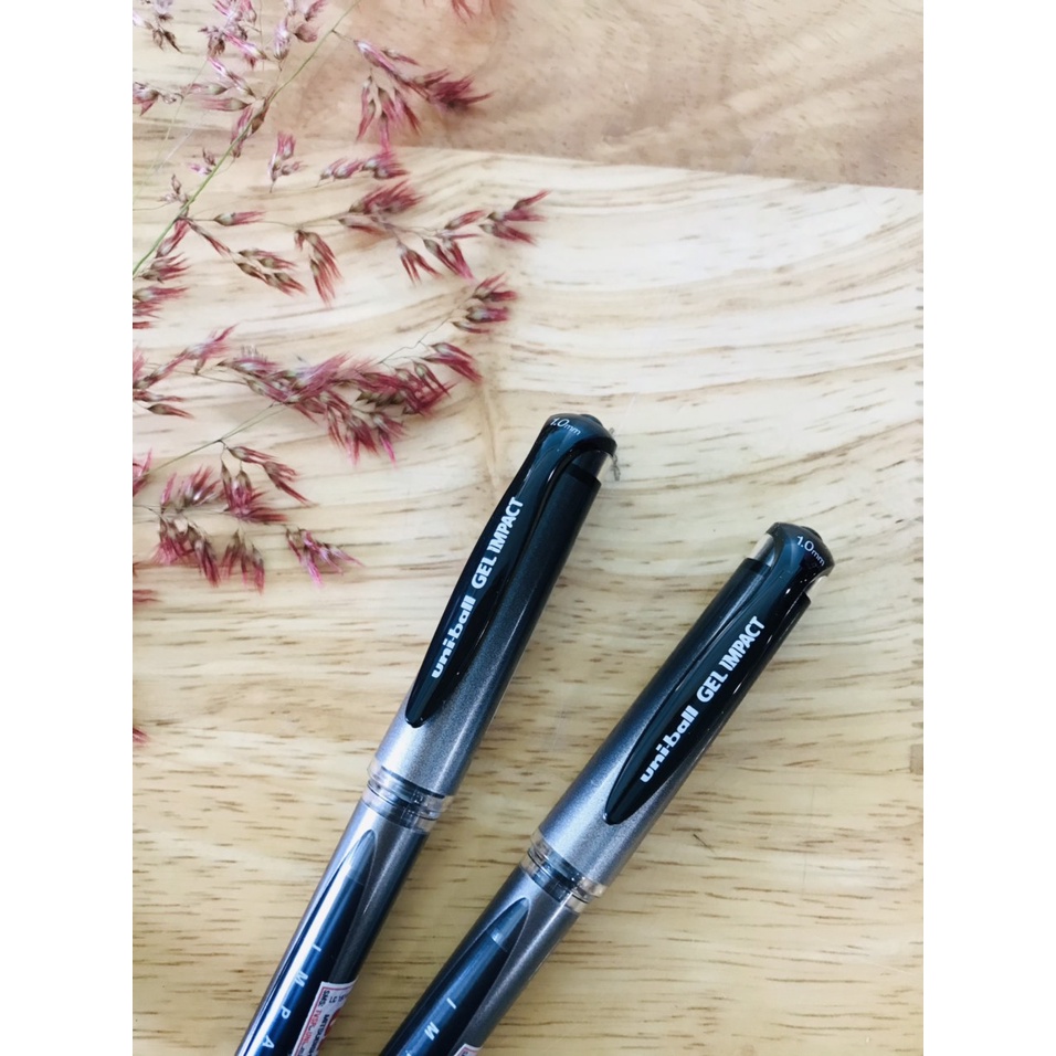 Bút Gel Uni-ball UM-153S