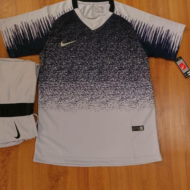 Giày Thể Thao Puma Futsal Stelan 4.5 Thời Trang Năng Động