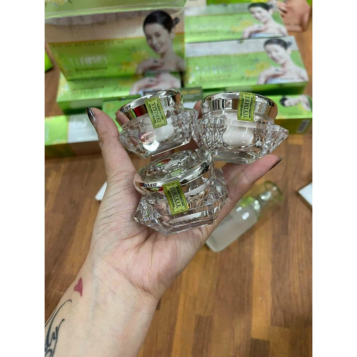 Mỹ phẩm Yiyimei 4in1 Hàng Chính Hãng