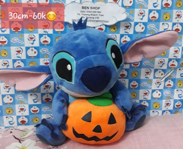 Gấu bông Stick ôm bí đỏ Halowen - ngồi cao 30cm - Like new 99% - Tem Disney chính hãng - 60k💟