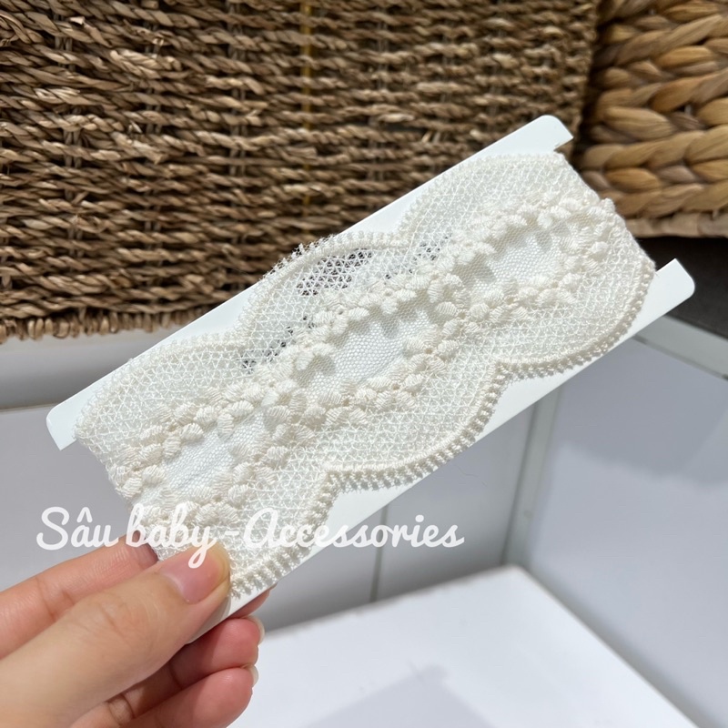 Băng đô turban vải ren Hàn Quốc thêu hoa lượn sóng cho bé gái