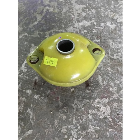 Chân máy Sau nấm 4108 chân máy sau CT6T Vàng phụ tùng ô tô phụ tùng Hùng Lỳ