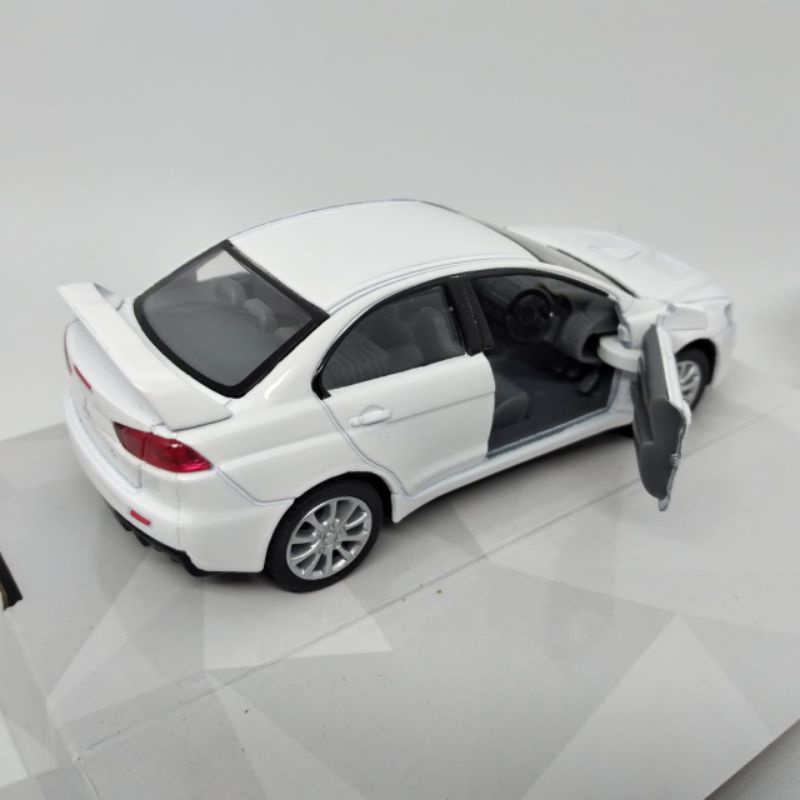 Kinsmart 2008 mitsubishi lancer evolution x