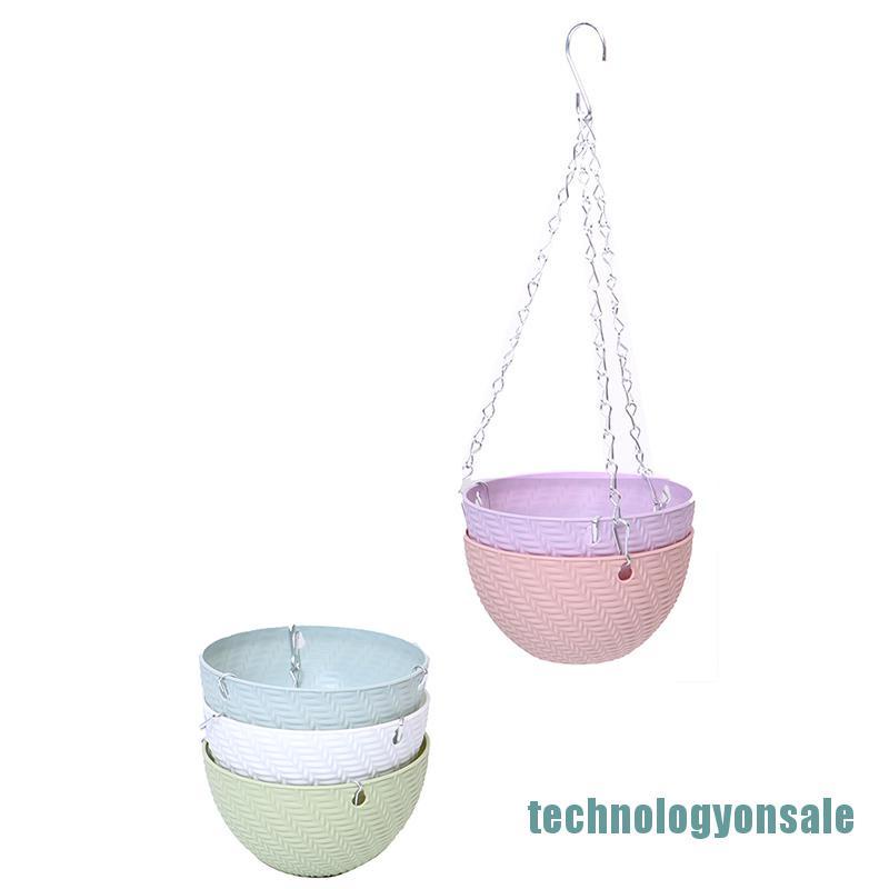 Chậu hoa treo trang trí ban công xinh xắn