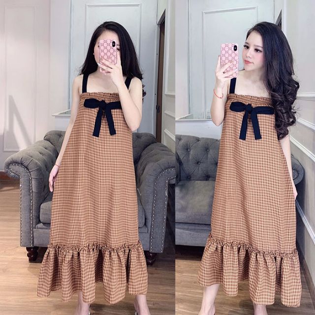ĐẦM SỌC CARO NƠ NGỰC