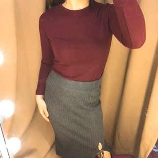 Áo len tăm màu đỏ đô cực sang chảnh 😘