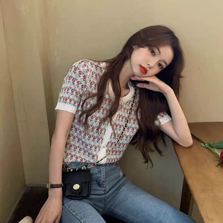 Áo mongtogi hoạ tiết cây hoa be đỏ cúc ngọc loại 1