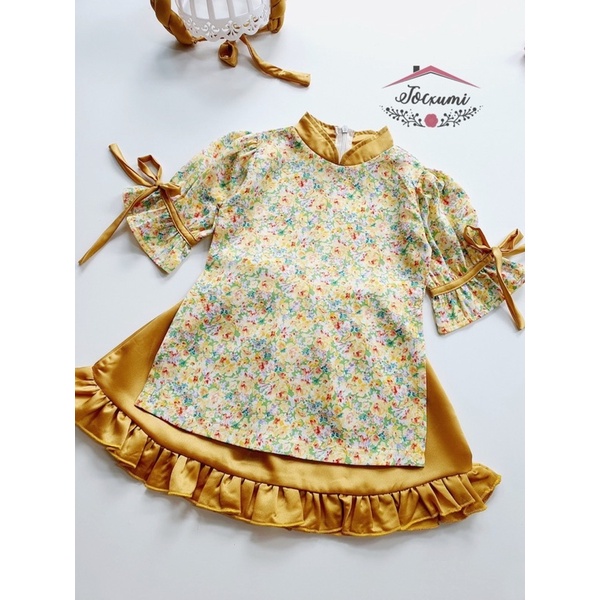Set áo dài cách tân hoa nhí vàng cao cấp - Tocxumi