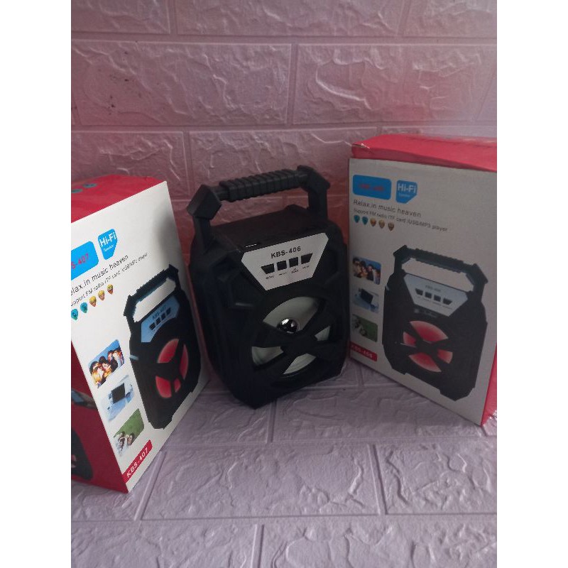 Loa bluetooth kiêm đài FM và sạc pin dự phòng