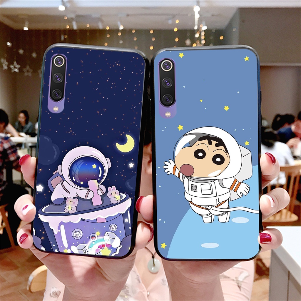 Ốp lưng Xiaomi Mi 9 - Mi 9 SE mẫu  vũ trụ cute đáng yêu, ốp phi hành gia