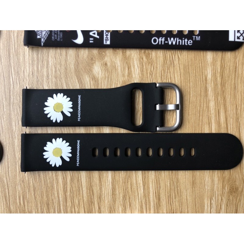 Dây silicone kiểu active hoạ tiết siêu ngầu cho đồng hồ