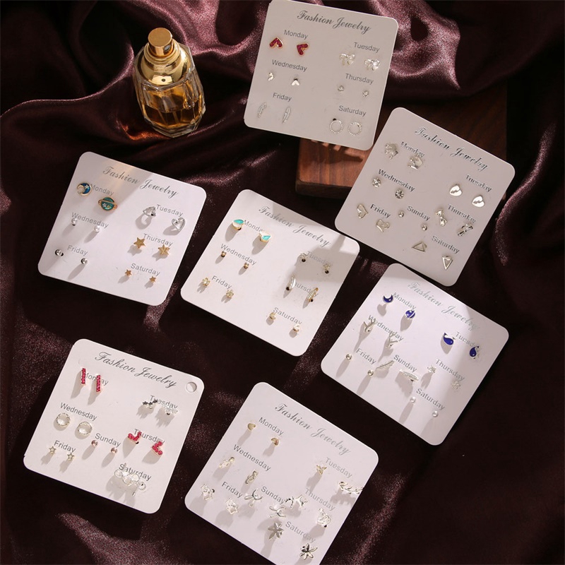 Set khuyên xỏ tai hình mặt trăng/trái tim thời trang cho nữ dùng một tuần
