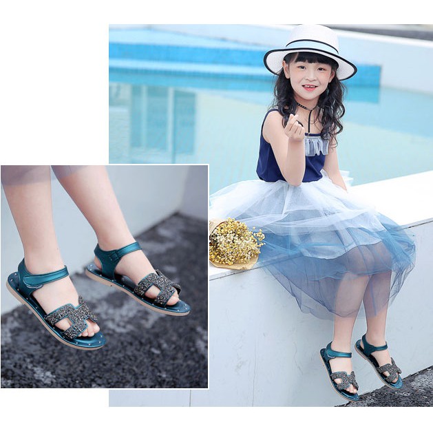 [SKM] Sandal cho bé gái đính đá chữ H 20779