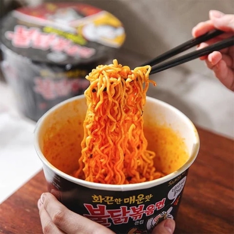 Mỳ xào vị gà cay Smajang Tô lớn 105gr