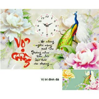 Tranh đính đá đồng hồ -vợ chồng đôi công lv202 kích thước :67×45cm.