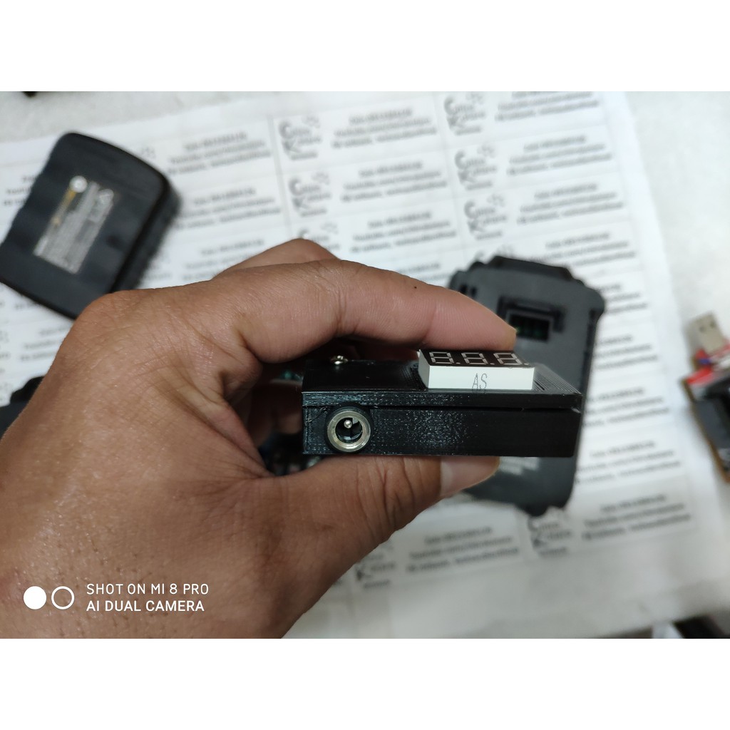 Bộ đế sạc có thể tích hợp cổng sạc dự phòng 5V 3A cho pin WorkZone Titanium Xfinity Plus 20V