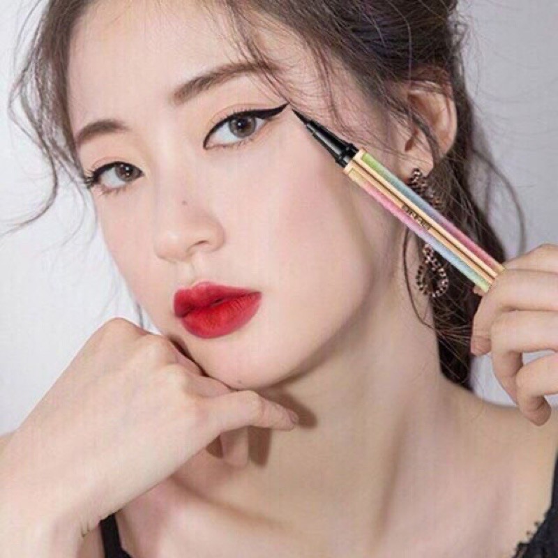 Kẻ mắt nước cầu vòng kim tuyến siêu đẹp | BigBuy360 - bigbuy360.vn