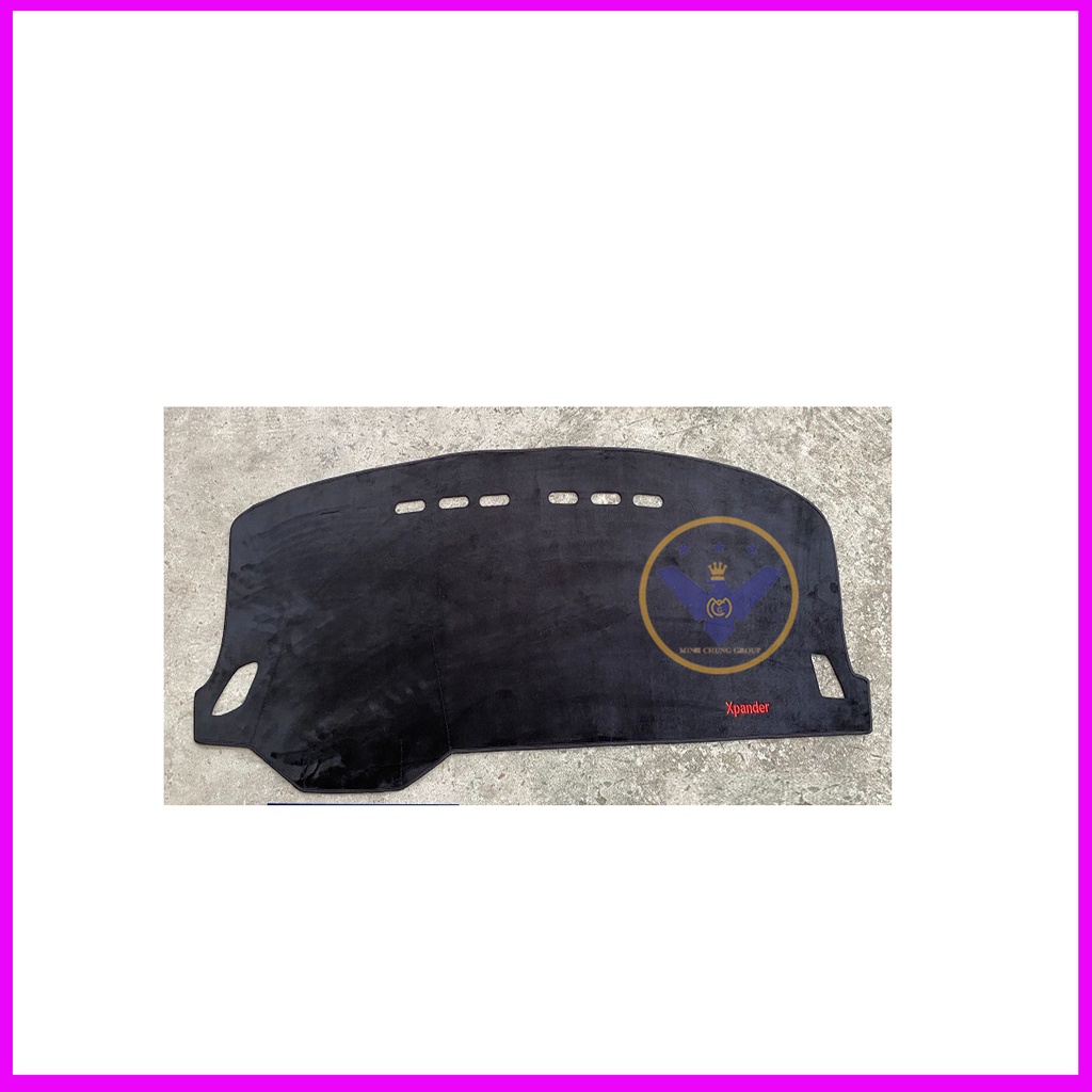 Thảm Taplo Mitsubishi Xpander 2022-2023 da vân carbon hoặc nhung chống nóng, chống chói