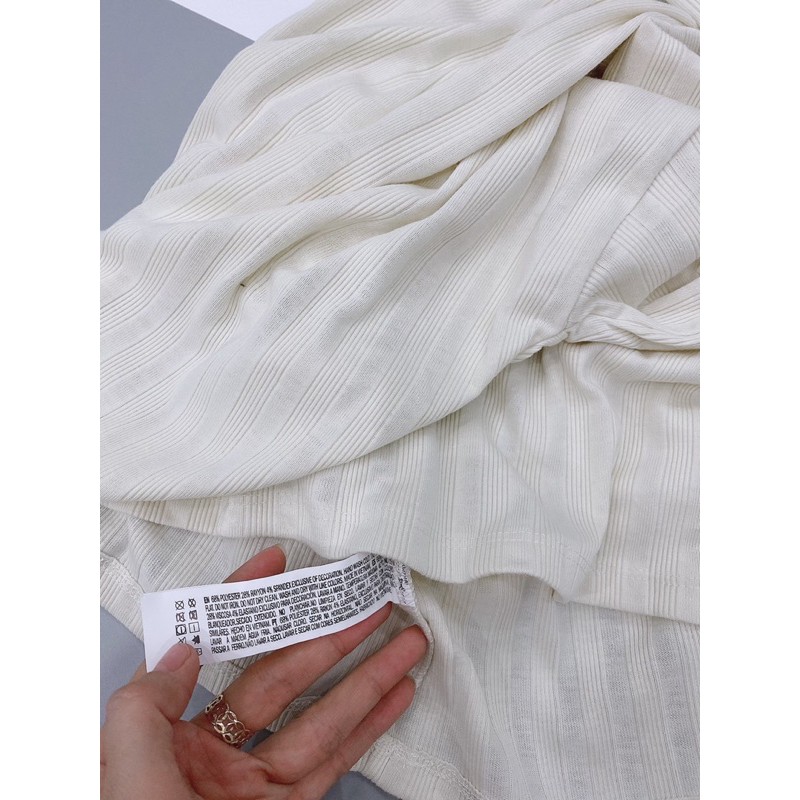 Áo croptop form rộng xuất dư xịn