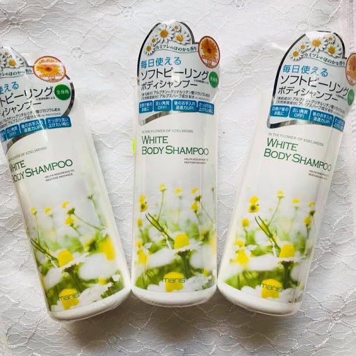 Sữa tắm dưỡng trắng da Manis White Body Shampoo Nhật Bản