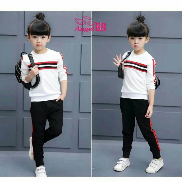 Bộ thể thao bé gái