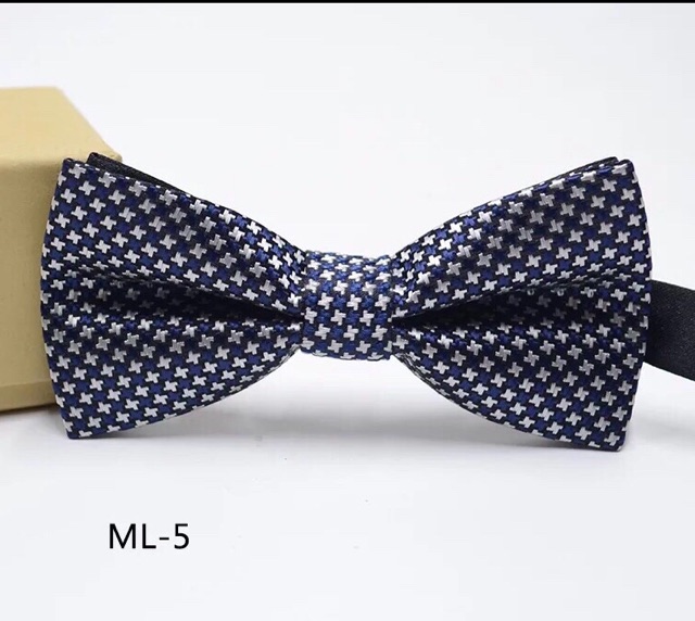 Nơ cổ cho bé trai