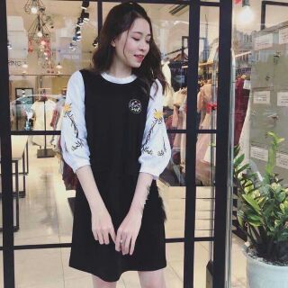 Váy thêu hoa tay bồng nữ tính