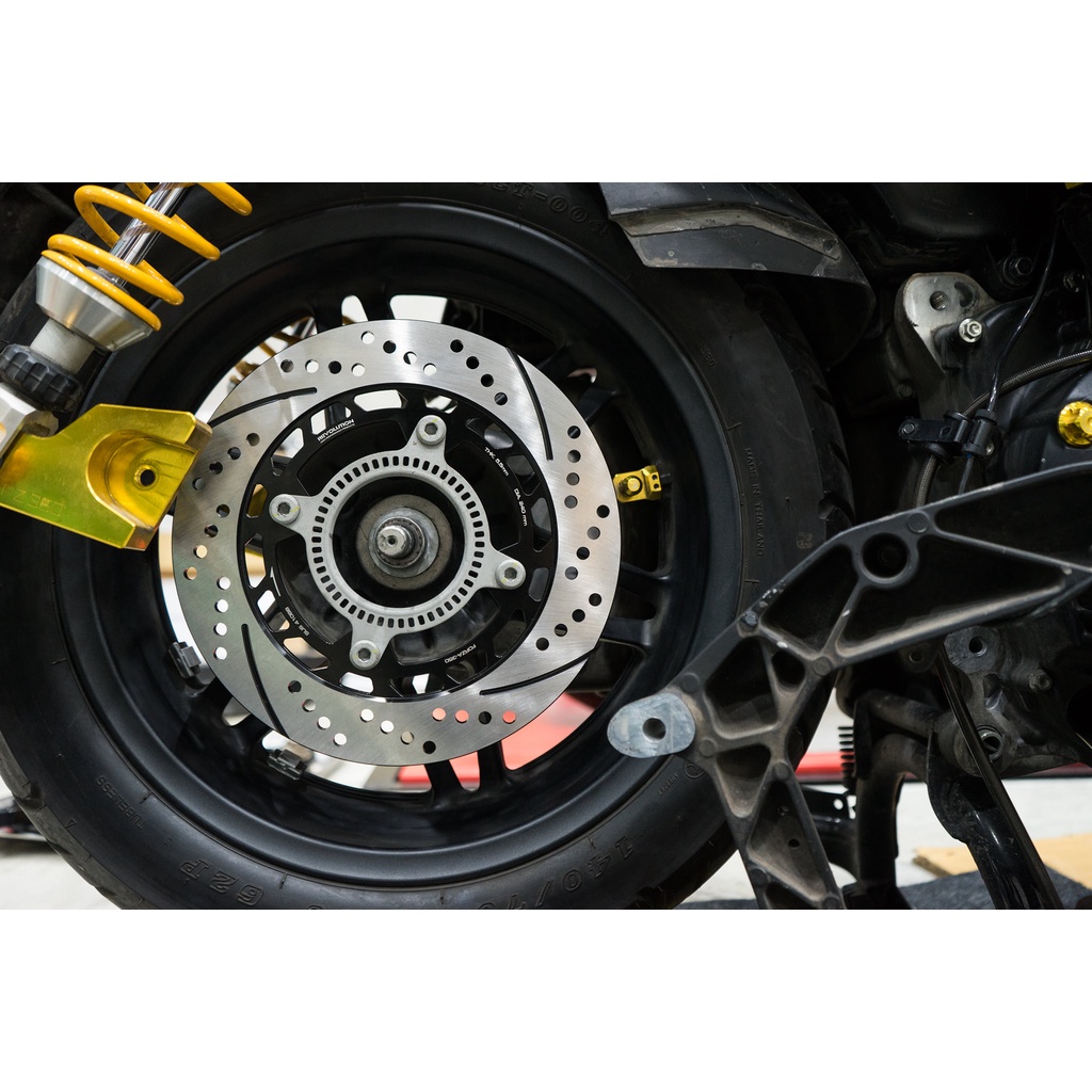 Đĩa sau dày 5.5mm / đường kính 240mm 4 lỗ ốc REVOLUTION ADV350 SH350