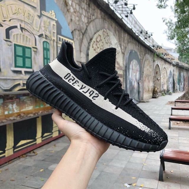 Hàng sẵn + Full box Sneaker Yz350 Đen vệt kem cao cấp