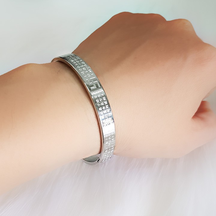 Vòng tay khắc bát nhã tâm kinh dạng tròn. | BigBuy360 - bigbuy360.vn