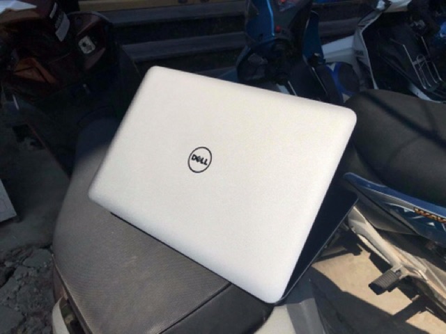 Dell vỏ nhôm M3800