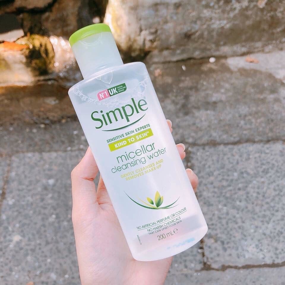 Nước tẩy trang Simple Kind to Skin Micellar Cleansing Water - Dành Cho Da Nhạy Cảm