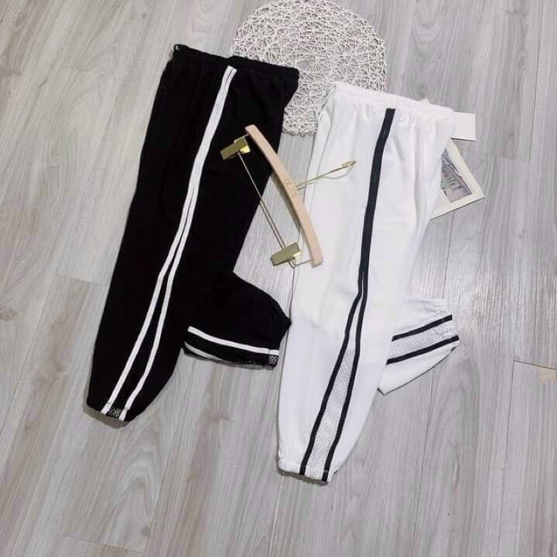 Quần thể thao kẻ sọc 2 màu trắng, đen. Size S M L XL