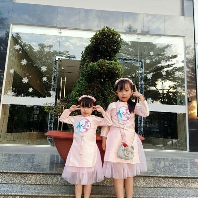 Com bo 2 váy cách tân và bộ