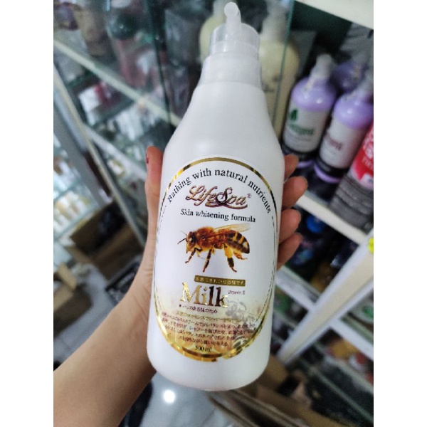 Sữa Tắm Trắng Da Milk Life Spa Nhật Bản 500ml