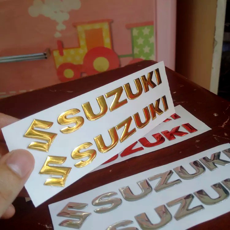 Bộ 2 tem chữ SUZUKI 3D nổi dán xe