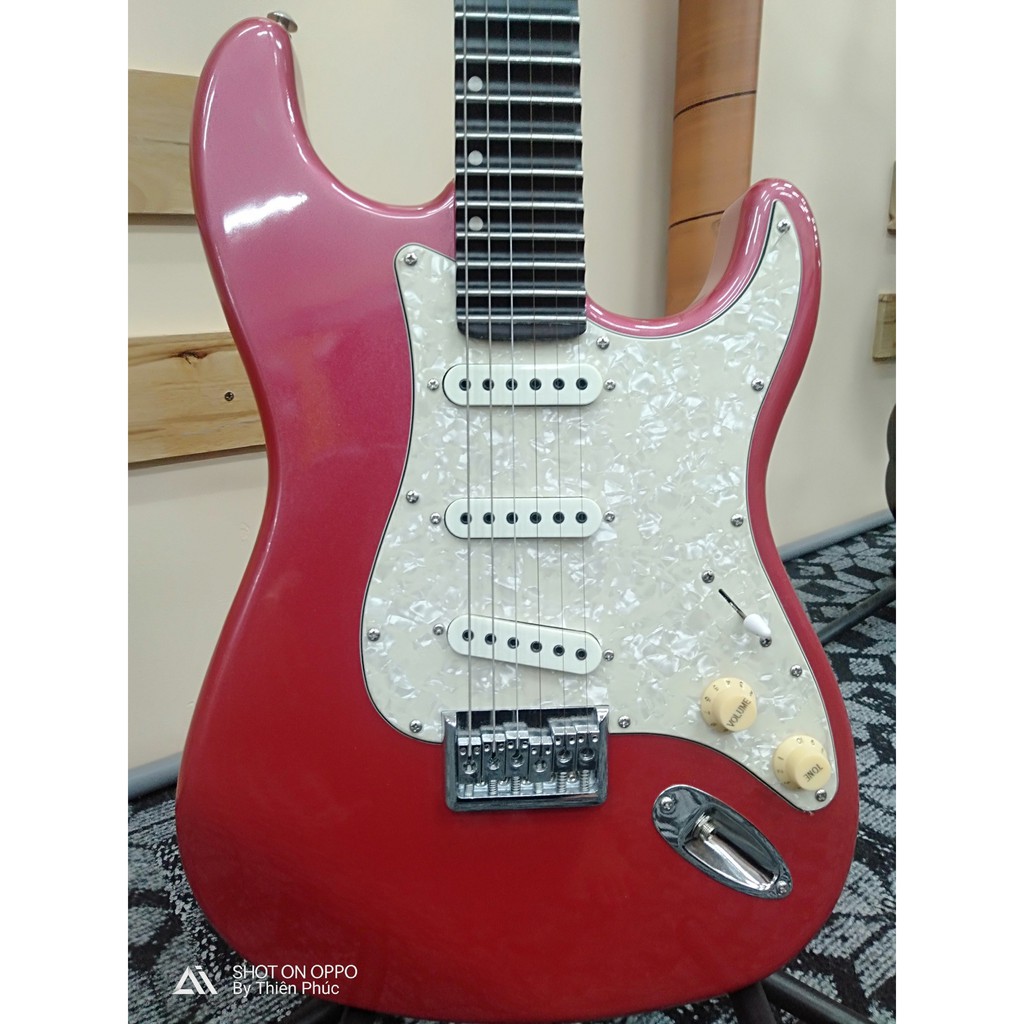 Guitar điện cổ Fender