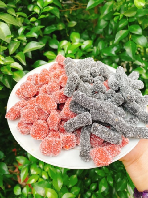 Kẹo dâu mix lon 500g