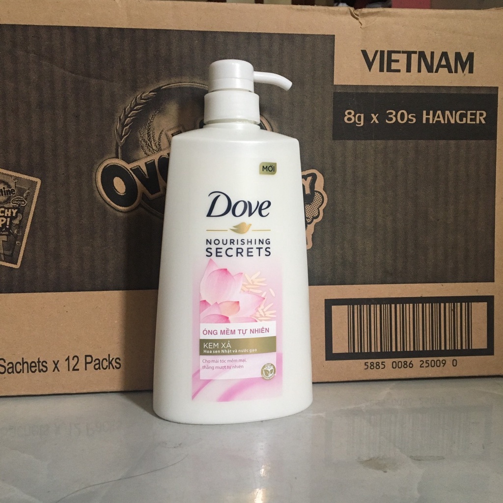 DẦU GỘI , DẦU XẢ DOVE  HOA SEN  NHẬT VÀ NƯỚC GẠO 640G Óng mềm tự nhiên