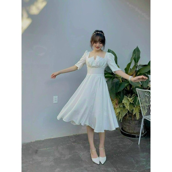 ĐẦM MIDI TRẮNG CỔ VUÔNG XẾP LY NGỰC