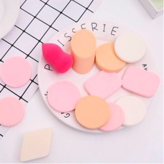 Set 2 bông mút tán kem nền.