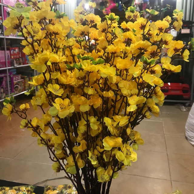 Cành hoa mai giả
