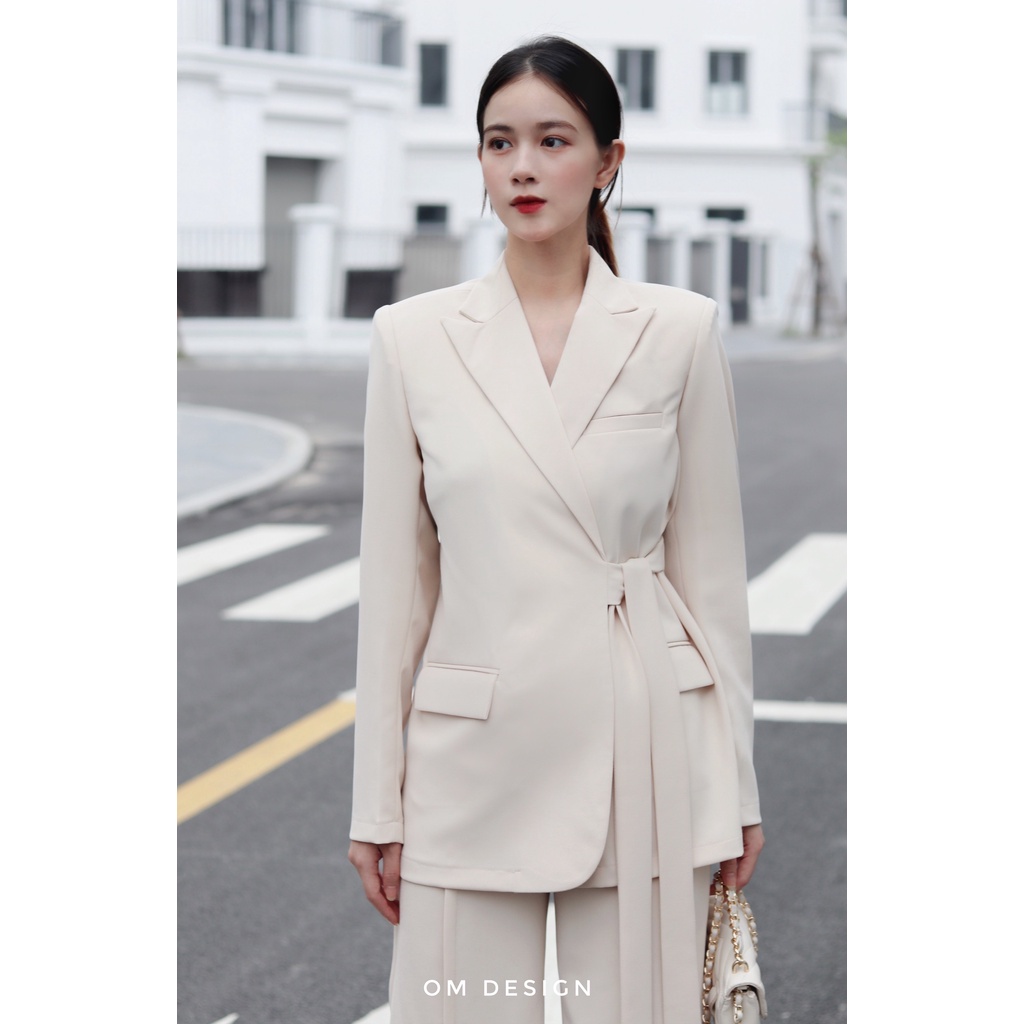 CHRISTINA VEST - SET VEST CÓ ĐAI