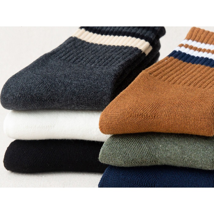 Vớ Tất cotton cổ lửng Nam Nữ phong cách đơn giản, trẻ trung và năng động.