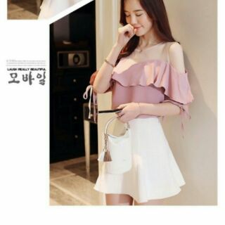 Áo sơ mi hở vai phối lưới