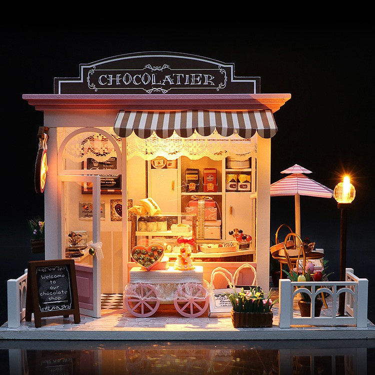 Mô hình nhà DIY Doll House Chocolatier Kèm Mica Chống bụi, Bộ dụng cụ và Keo dán