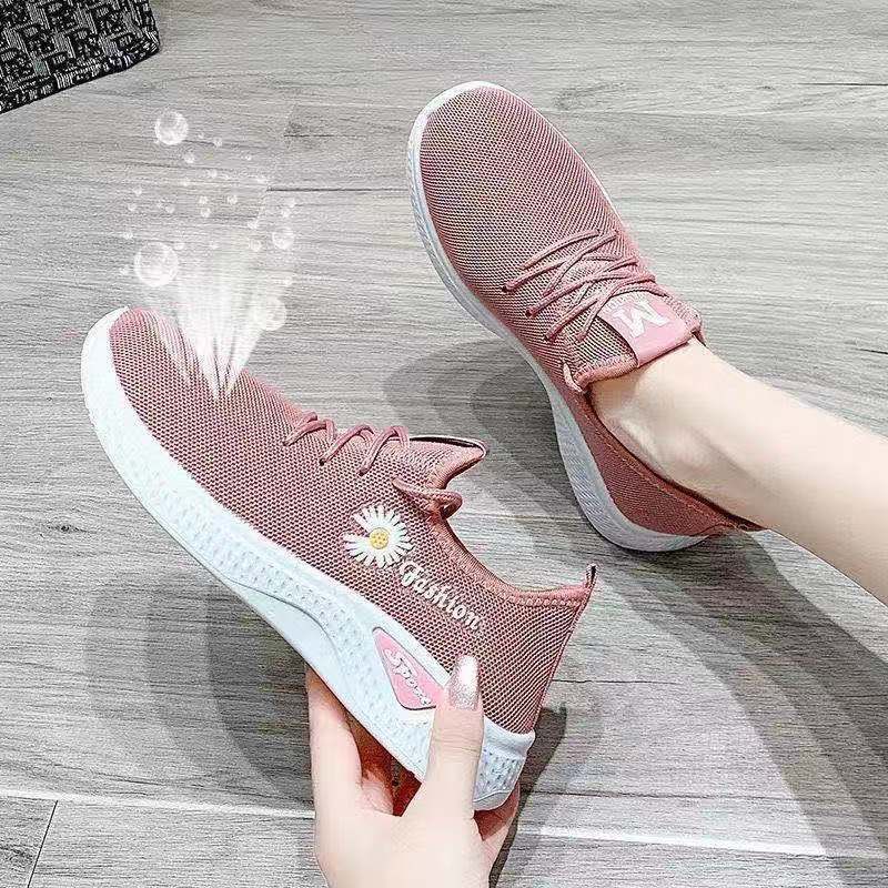 Giày thể thao nữ, giày sneaker chữ M hoa cúc, thông hơi đế cao su siêu mềm 2021