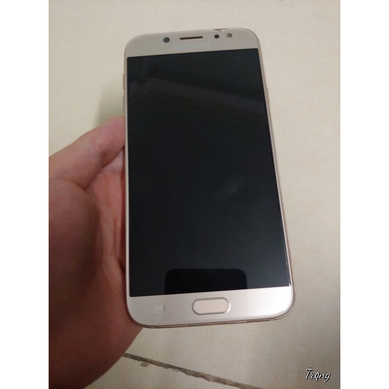 Điện thoại Sam Sung Galaxy J7 Pro màu vàng 2 Sim