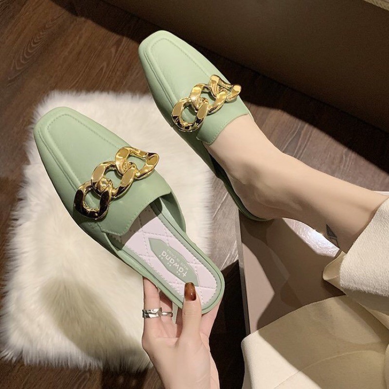 Giày nhựa dẻo thời trang dáng sục quai xích | BigBuy360 - bigbuy360.vn